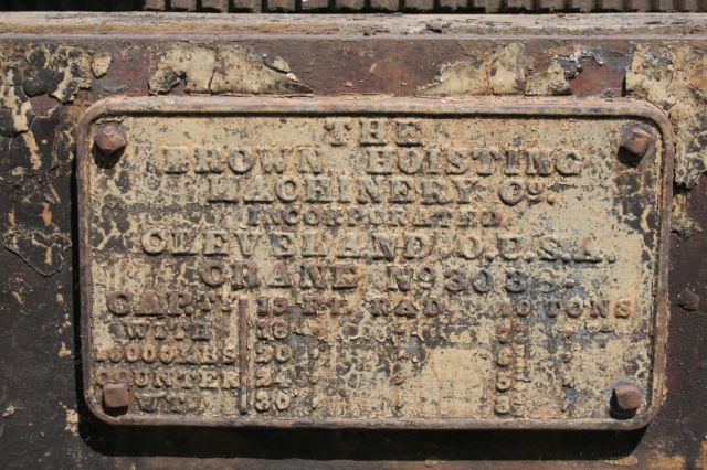 crane builders plate